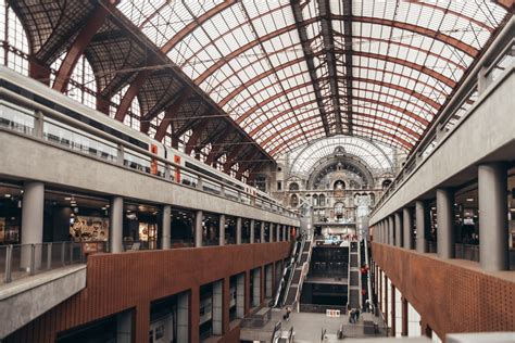 Op 4 september rijden britse tanks de stad antwerpen binnen. 17 Saker att göra i Antwerpen, Belgien • ADARAS Blogazine