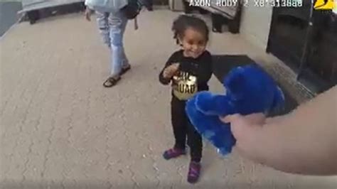 Florida Cop Shares Heartwarming Moment With Little Girl Wpec