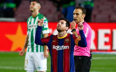 Con Un Doblete De Messi Que Arrancó Como Suplente Barcelona Goleó Al