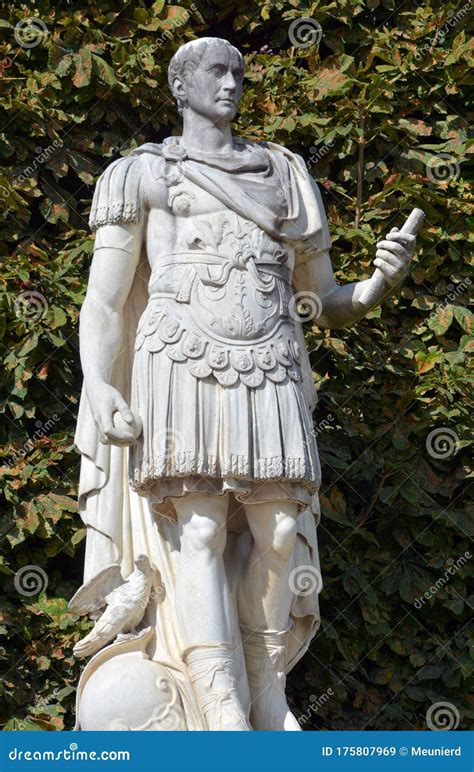 Julius Caesar Statue Tuileries Jardin Paris Image Stock éditorial