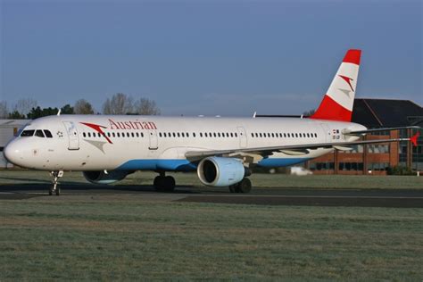 Aviation Photographs Of Operator Austrian Airlines Os Aua Abpic