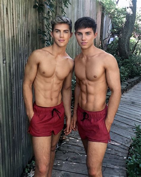 Épinglé sur YT The Coyle Twins