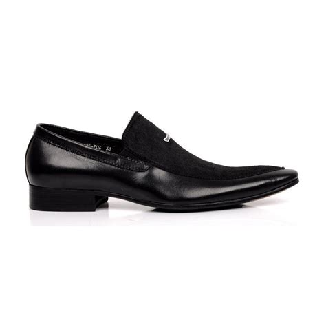 Italian Style Mens Loafers Shoes With Buckle Details For Men With Stro
