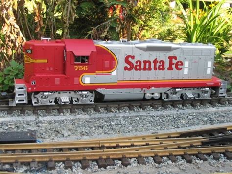 Santa fe, one of country's oldest historical cities, is recognized internationally as one of the world's great centers for the visual and performing arts, as well as for its many fine hotels, restaurants, resorts, and spas. USA TRAINS GP 9 Santa Fe - RAILROADS and more
