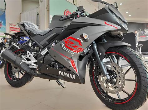 Free Download Thunder Grey Bs6 Yamaha R15 V3 Walkaround Video By Mrd