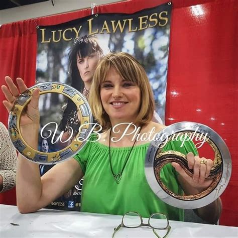 Lucy Lawless At Motor City Comic Con Lucy Lawless Xena Warrior