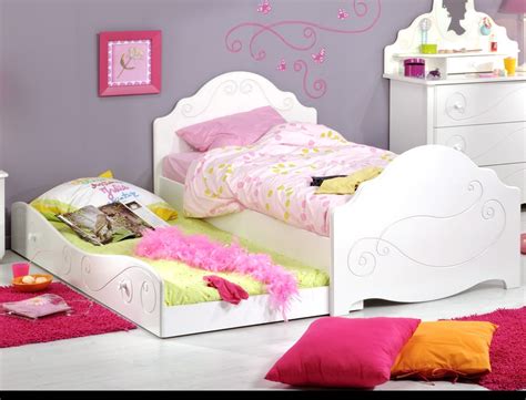 Schönes gebrauchtes bett mit unterbett und lattenrost und matratze und einem lattenrost von ikea looks like tipi bett 90x200 + unterbett has already been sold. Kinderbett Anne 90x200 weiß lackiert Bett mit Bettkasten ...