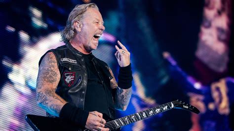 Metallica singer returns to rehab, band cancels Australia-New Zealand tour | Fox 59
