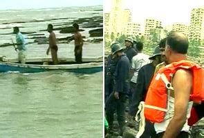 Two Teenagers Drown At Mumbai S Bandra Seaface