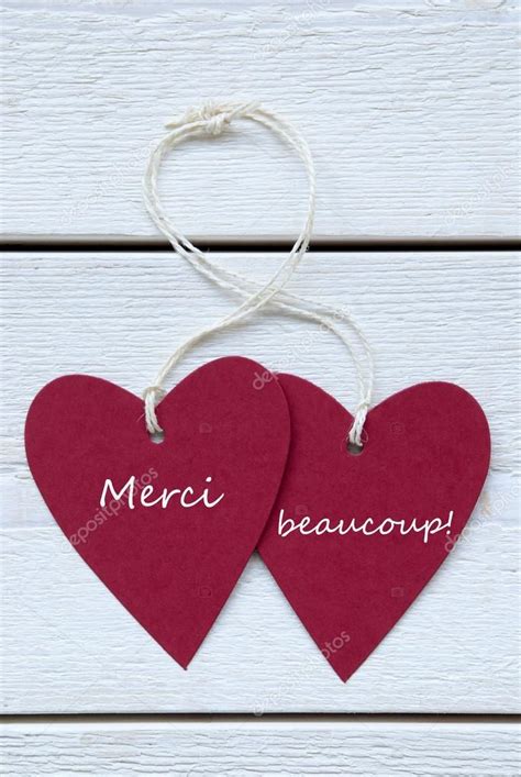 Étiquette De Deux Cœurs Avec Français Merci Beaucoup