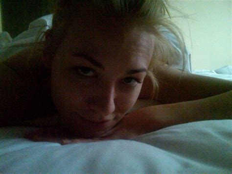 Yvonne Strahovski Cant Stop Fingering Her Pussy The