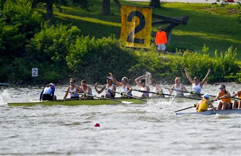 Washington Sweeps Ncaa Womens Rowing National Championships For Second