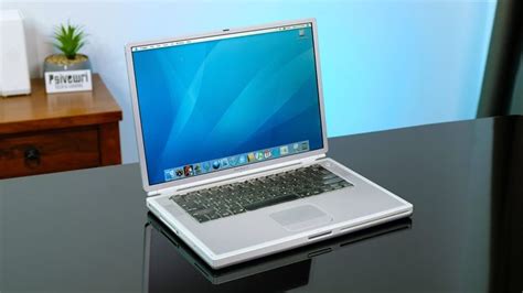 Apples 7500 Laptop From 2002 Laptop Apple 7 Apple Laptop