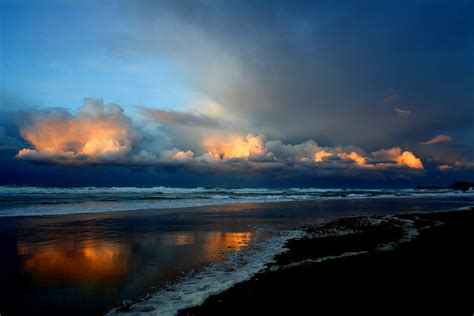 1,309 likes · 3 talking about this · 16 were here. cae la noche en la playa | fotos de Maratones-Cantabria de ...