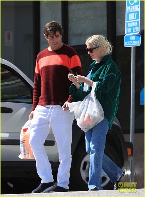 Photo Ashley Benson Brandon Davis Run Errands Together In West Hollywood Photo