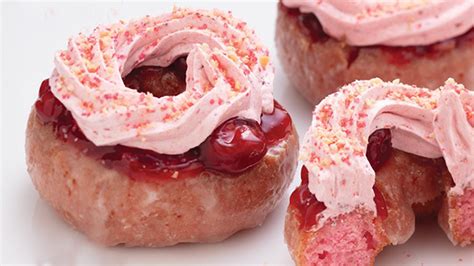 Strawberry Glazed Donuts Krispy Kreme How Many Calories In Krispy