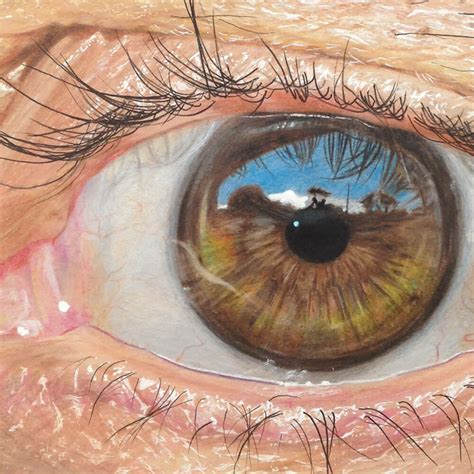 The stunning hyper-realistic eyes pencil drawings of Jose Vergara