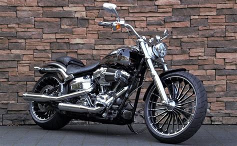 With the cvo 110 engine, 6 speed transmission, and all the other super nice things on this handmade bike from harley davidson's custom vehicle operations division, this is certainly a very nice ride!! 2014 Harley-Davidson FXSBSE Softail Breakout CVO 110 ...