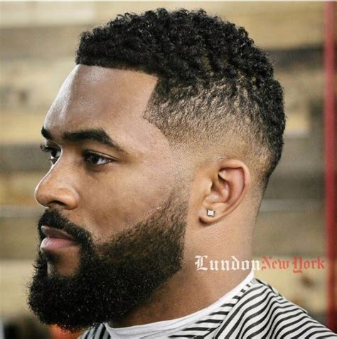 Chez sarenza.com, il y a un choix incroyable de chaussures homme. coiffure homme noir boucle - Coupe pour homme