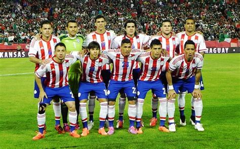 Su organización está a cargo de la asociación paraguaya de fútbol (apf), perteneciente a la conmebol. La Selección de Paraguay en la Copa América 2015 ...