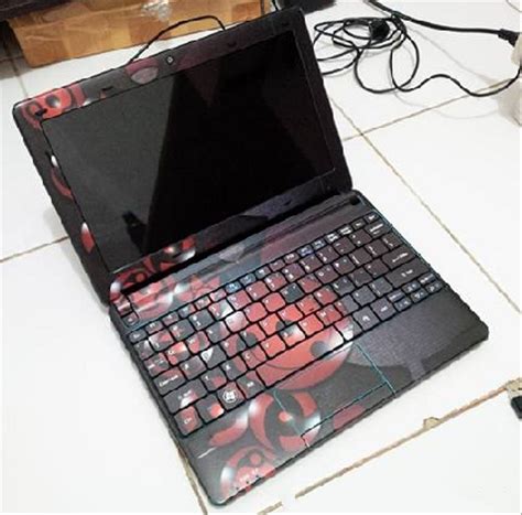 Memperbaiki lcd laptop tidak mau tampil ,namun apabila di cermati ada gambar tipis di lcdnya, yang berarti lampu lcd tidak menyala yang mengakibatkan gambar tidak terlihat jelas. Gambar Laptop Acer Termahal : 10 Laptop Termahal di Dunia ...