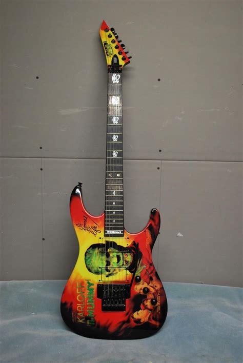 Kirk lee hammett (born november 18, 1962) is an american musician who has been the lead guitarist and a contributing songwriter for heavy metal band metallica since 1983. Kirk Hammett's ESP KH-2 "The Mummy" | Kirk hammett guitars ...