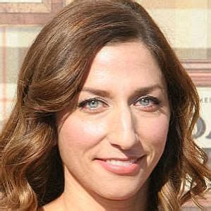 A zine about chelsea peretti, with news, pictures, and articles. Chelsea Peretti Husband 2020: Dating History & Exes ...
