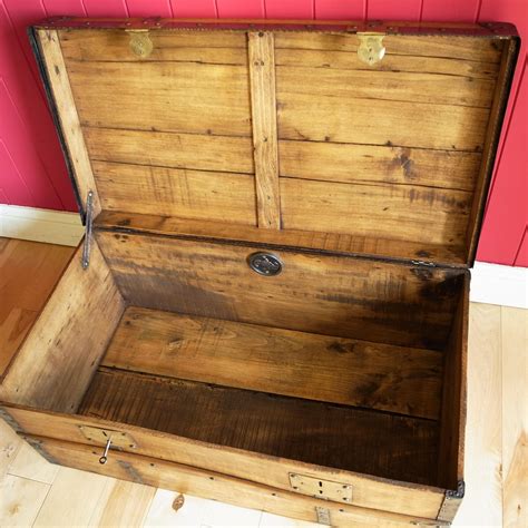 Antique Victorian French Steamer Trunk Coffee Table