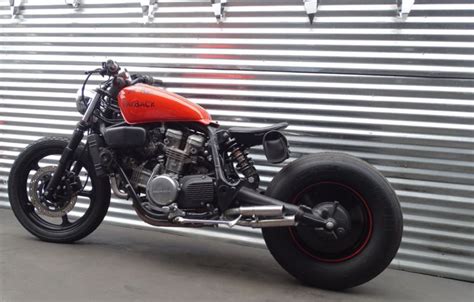 Honda Magna V45 Cafe Racer