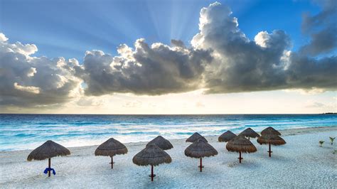 Sunrise In Cancún At The Beach Mexico Windows Spotlight Images