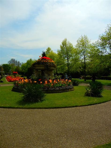 Regents Park In Spring Online Flower Garden
