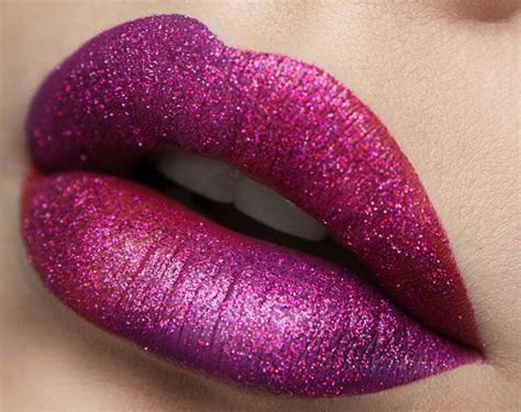How To Wear Glitter Lipstick Glowsly