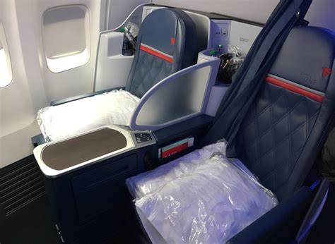 Alaska airlines allows one pet carrier in first class and a total of up to five pet carriers in main cabin per flight. Flight Review: Delta One Business Class New York - San ...