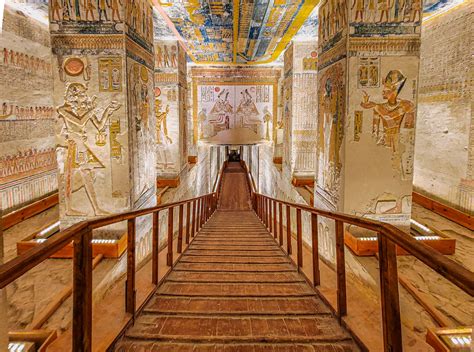 لوحة فنية ضخمةتعرف لأحد أشهر المقابر الفرعونية بتاريخ مصر القديمة