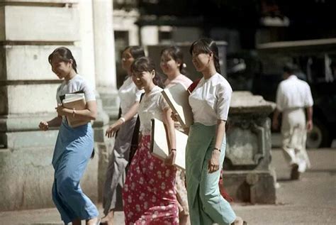 Rangoon In 1970s Burmese Clothing Burma Rangoon