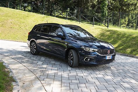 That we all know was a microbus. FIAT Tipo Station Wagon specs & photos - 2016, 2017, 2018 ...