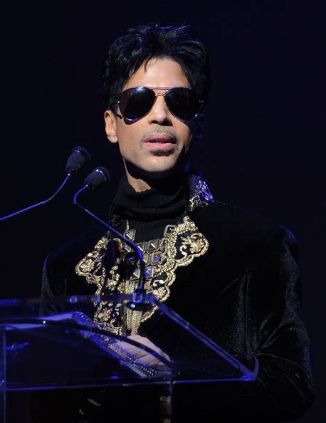 Rhymes With Snitch | Celebrity and Entertainment News | : Prince Announces Tour Dates