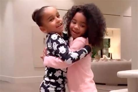 True Thompson And Dream Kardashian Have Adorable Dance Party Watch