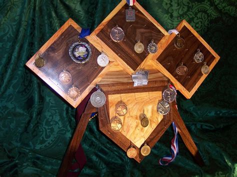 Medallion Display By Heirloomwoodworking