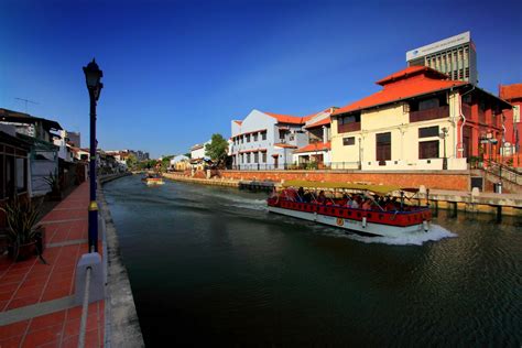 Malacca in peninsular malaysia is also spelled melaka and is one of the most interesting parts of the country. Destination > Melaka