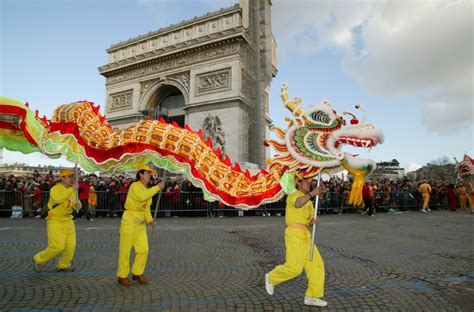 Chinese New Year Traditions - Food, Customs & Superstitions - HISTORY