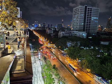 Alpine suites pratunam แสงกาญจนวนิช ถนนเพชรบุรี ราชเทวี ราคา. สามย่าน มิตรทาวน์ เปิดวันแรก เก็บบรรยากาศด้วย Samsung ...