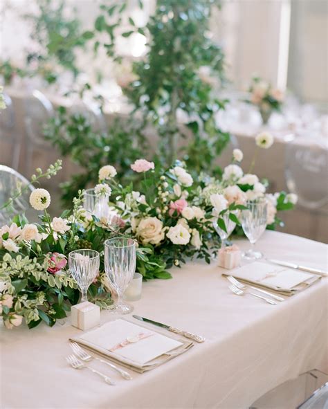 A Romantic Garden Wedding In The Heart Of Houston Texas Wedding Centerpieces Flower