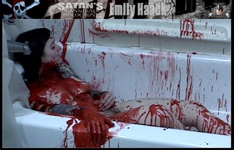 Emily Haack Nuda Anni In Satan S Cannibal Holocaust