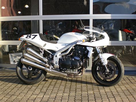 View and download triumph daytona 955i handbook online. Umgebautes Motorrad Triumph Daytona 955i von Q-Bike ...