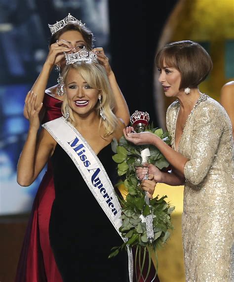 Miss Arkansas Savvy Shields Is Crowned Miss America