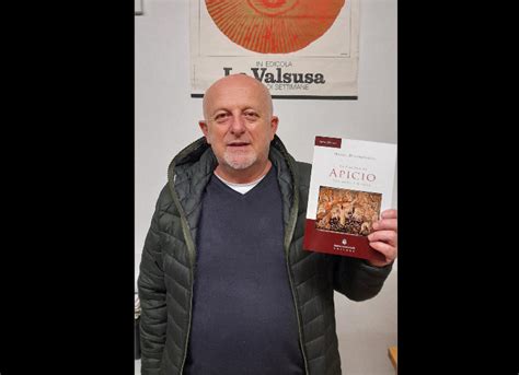 Uvozni nameštaj iz holandije i nemacke, rusticna izrada, stilske i masivne garniture, ugaone garniture, regali, plakari, spavace sobe, stilske komode. Il gastronomo Marco Berardinelli racconta la Cucina del romano Apicio