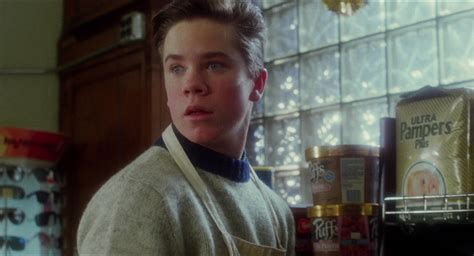 Ultra Pampers Plus And Puffs Au Prailne Candies In Home Alone 1990