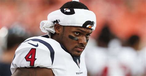 Houston pd is conducting an investigation after a 'complainant filed a report' concerning deshaun watson. Deshaun Watson makes healthy return in Texans' preseason win over Chiefs - Houston Chronicle