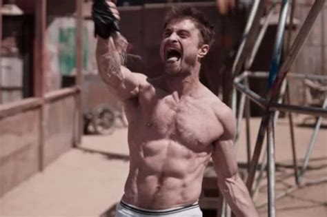 Harry Potter Star Daniel Radcliffe Unveils Crazy Body Transformation On Hit Comedy Show Dmarge